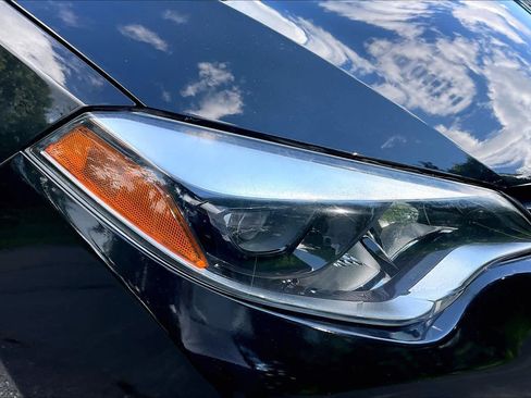 Used 2015 Toyota Corolla LE Premium FWD image 26