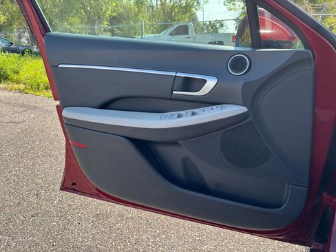 Used 2025 Hyundai Sonata SEL FWD image 18