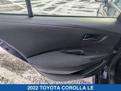 Used 2022 Toyota Corolla LE image 28