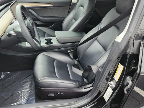 Used 2022 Tesla Model 3 image 23