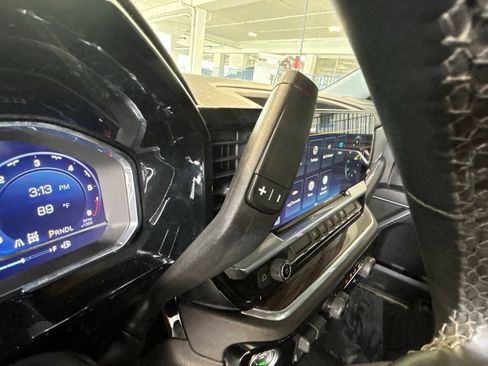 Used 2025 Chevrolet Silverado 2500 LT w/ Convenience Package AWD/4WD image 15