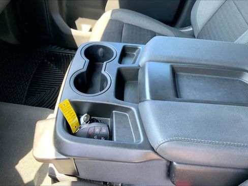 Used 2023 Chevrolet Silverado 1500 Custom AWD/4WD image 17
