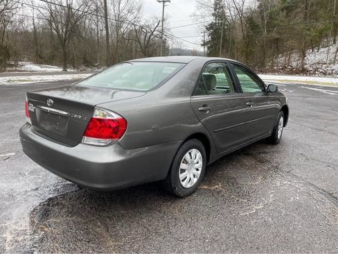 Used 2006 Toyota Camry FWD image 3