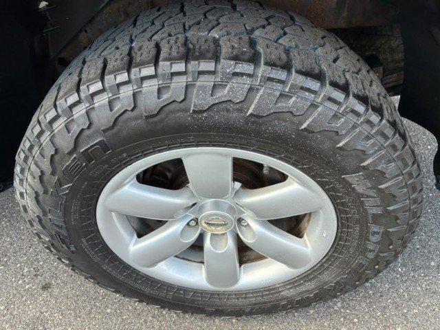 Used 2012 Nissan Titan SV w/ SV Value Truck Pkg RWD image 24