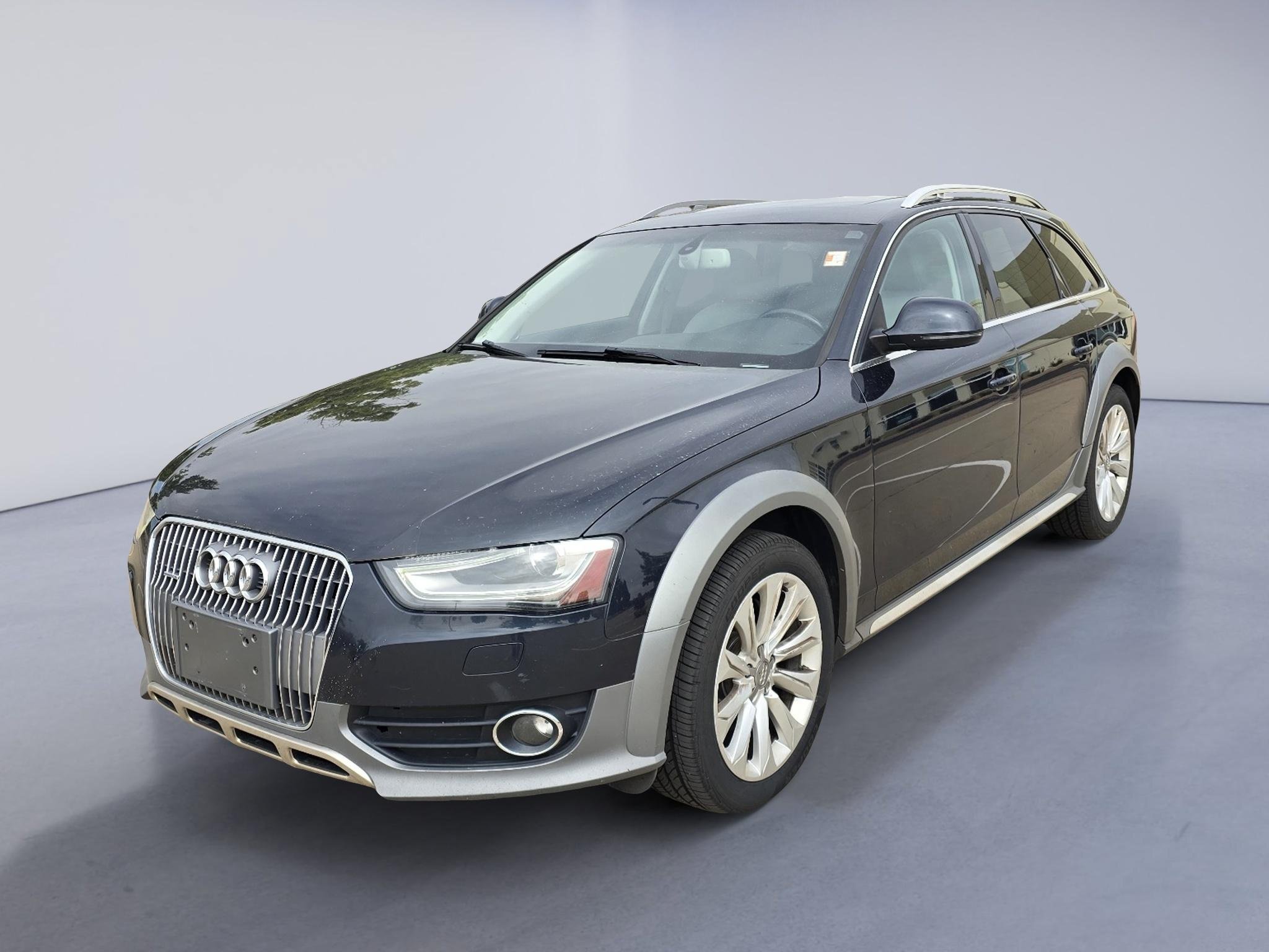 Used 2016 Audi A4 Premium Plus w/ Technology Package AWD/4WD image 1