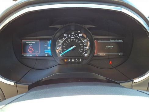 Used 2020 Ford Edge Titanium w/ Equipment Group 301A AWD/4WD image 28