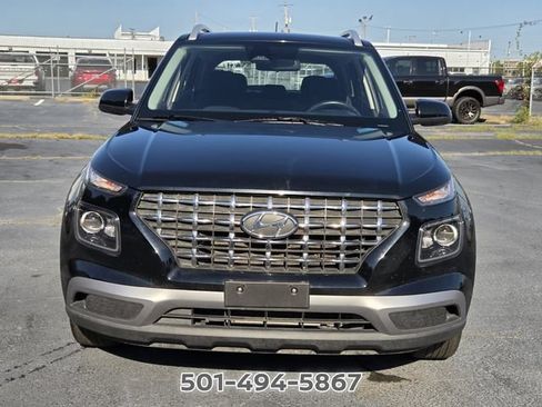 Used 2025 Hyundai Venue SEL FWD image 8