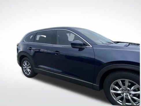 Used 2018 MAZDA CX-9 Touring w/ Touring Premium Package FWD image 4