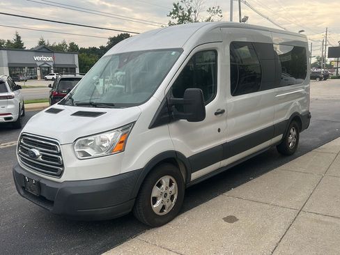 Used 2018 Ford Transit 350 XLT RWD image 4