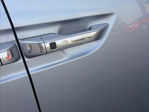 Used 2016 Honda Odyssey SE image 7