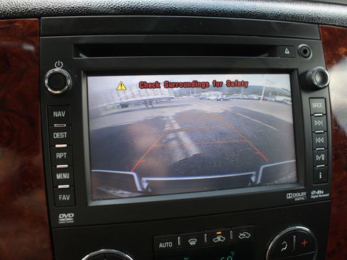Used 2013 Chevrolet Avalanche LTZ AWD/4WD image 41