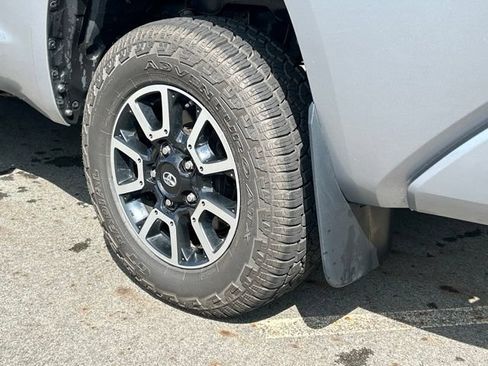 Used 2017 Toyota Tundra SR5 w/ TRD Off Road Package AWD/4WD image 20