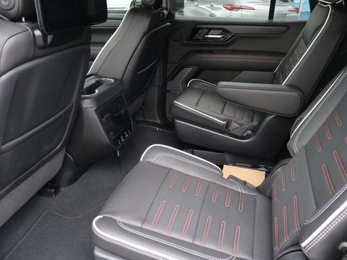 Used 2026 GMC Yukon AT4 Ultimate AWD/4WD image 15