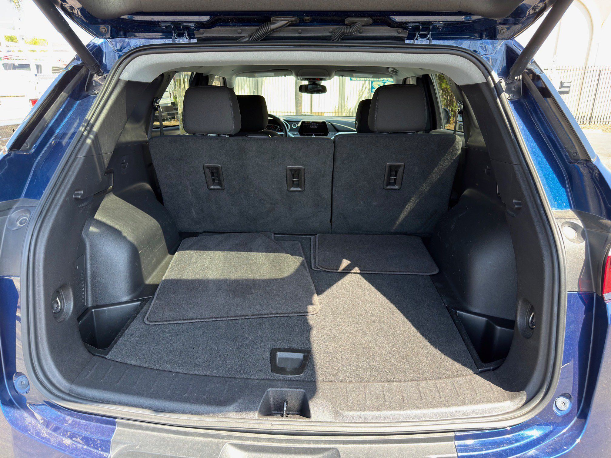 Used 2022 Chevrolet Blazer LT FWD image 15