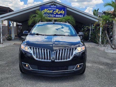 Used 2013 Lincoln MKX FWD w/ Wood Pkg image 3