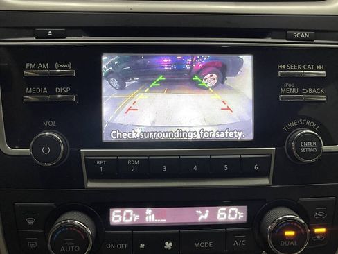 Used 2017 Nissan Altima 2.5 SV FWD image 16