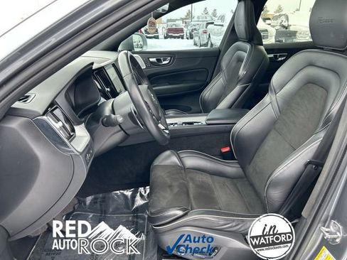Used 2019 Volvo XC60 T8 R-Design w/ Advanced Package image 21