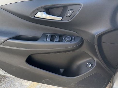 Used 2025 Buick Envista Preferred w/ Convenience I Package image 8