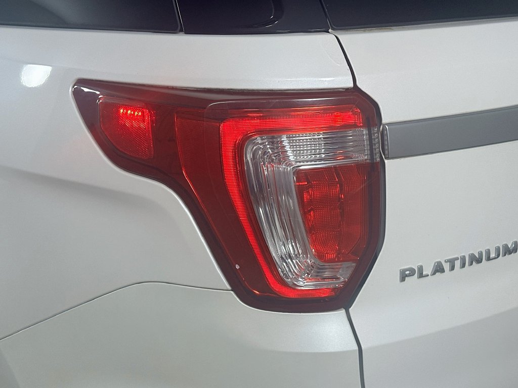 Used 2019 Ford Explorer Platinum AWD/4WD image 42