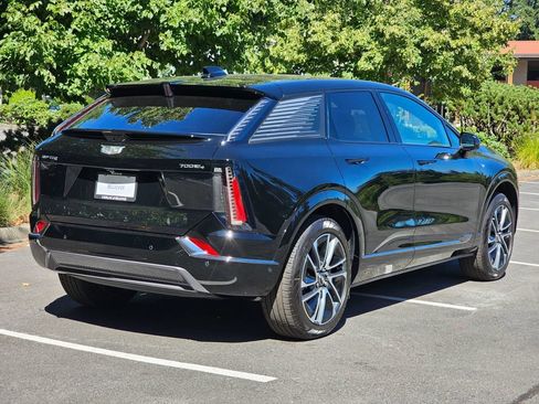 New 2026 Cadillac Optiq Sport 1 AWD/4WD image 5