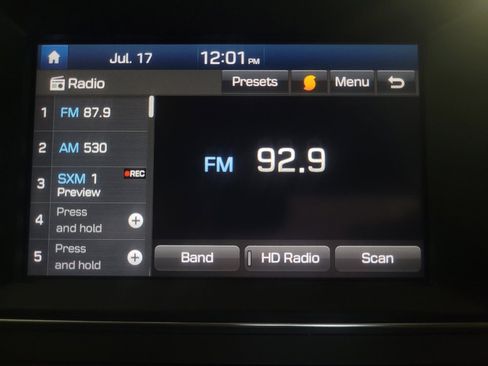Used 2018 Hyundai Elantra SEL FWD image 25