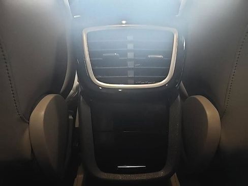 Used 2023 Lincoln Nautilus AWD w/ Premium Package image 37