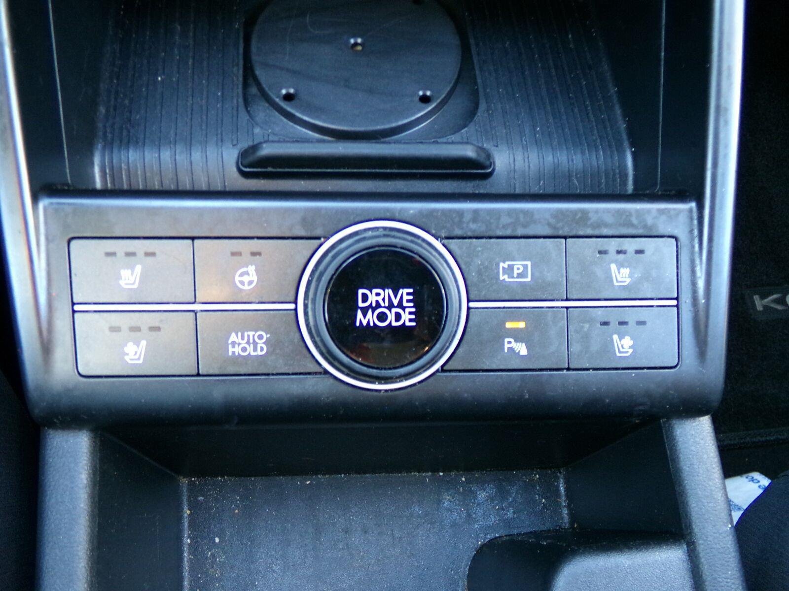 Used 2024 Hyundai Kona Limited FWD image 11