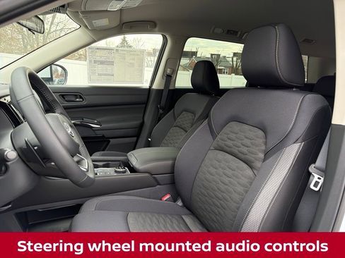 New 2025 Nissan Pathfinder SV w/ Black Appearance Package image 11