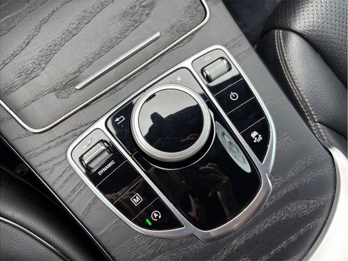 Used 2019 Mercedes-Benz GLC 300 image 32