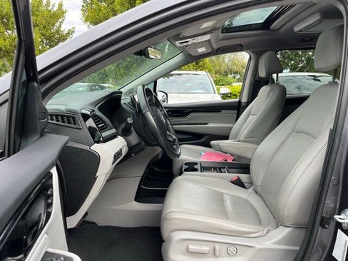Used 2022 Honda Odyssey Touring image 5