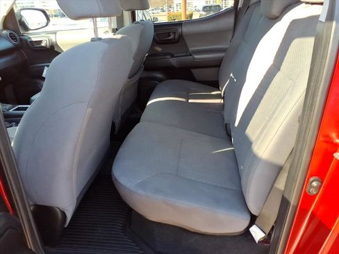 Used 2020 Toyota Tacoma SR image 11