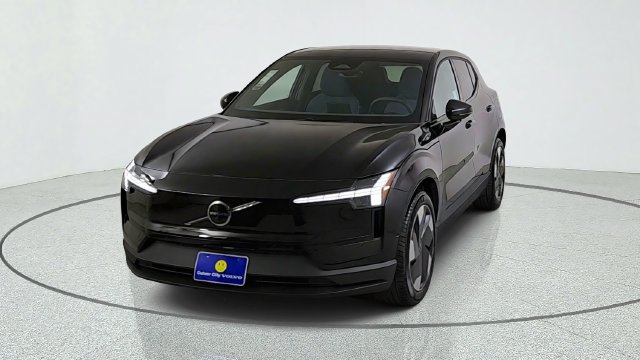 New 2026 Volvo EX30 Ultra w/ Protection Package AWD/4WD image 2
