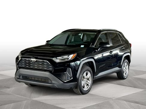 Used 2023 Toyota RAV4 XLE FWD image 4