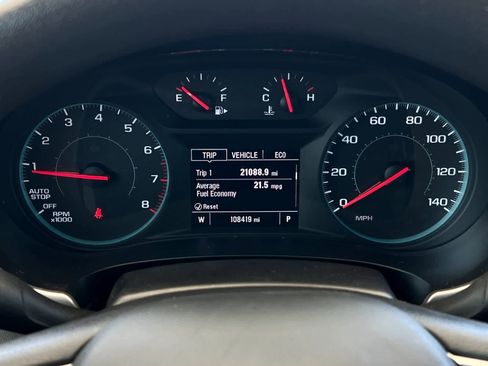Used 2023 Chevrolet Malibu LT FWD image 24