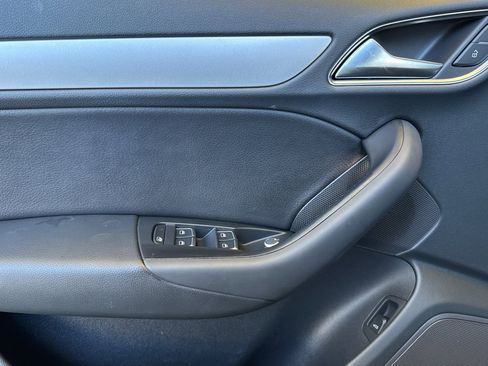 Used 2017 Audi Q3 2.0T Premium image 10