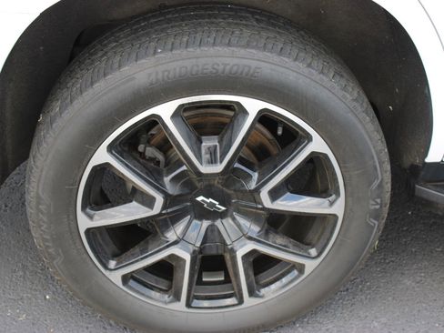 Used 2022 Chevrolet Tahoe RST w/ Luxury Package image 31