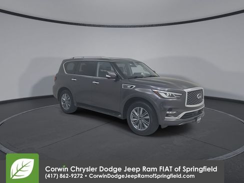 Used 2024 INFINITI QX80 Luxe image 4
