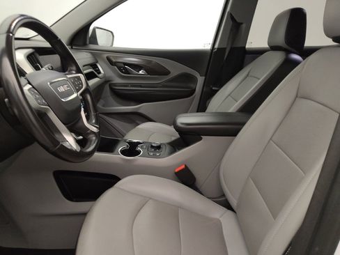 Used 2022 GMC Terrain SLT w/ Tech Package image 17