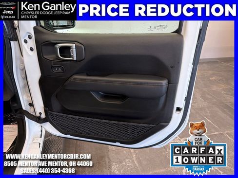 Certified 2022 Jeep Wrangler Unlimited Sahara image 26