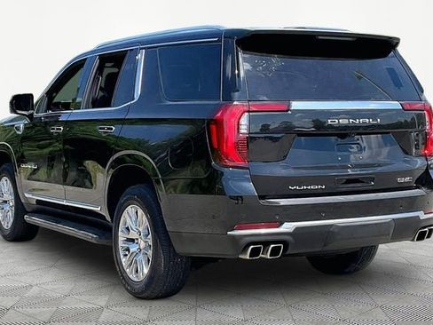 Used 2025 GMC Yukon Denali AWD/4WD image 4