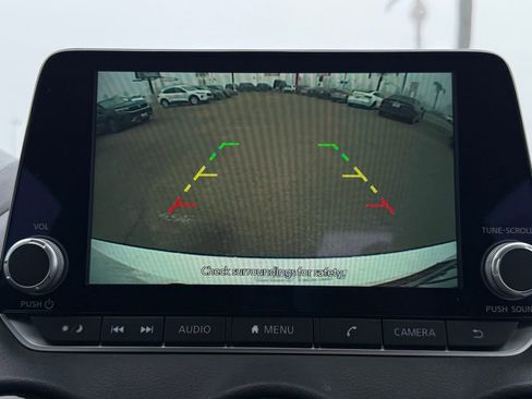 Used 2025 Nissan Sentra SV w/ All-Weather Package image 30