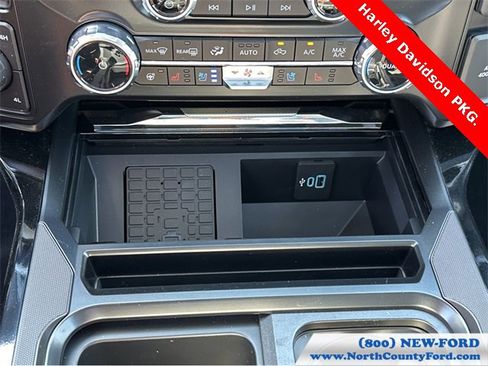 New 2026 Ford F250 Lariat w/ Black Appearance Package image 30