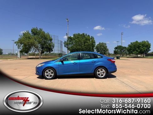 Used 2014 Ford Focus SE FWD image 1