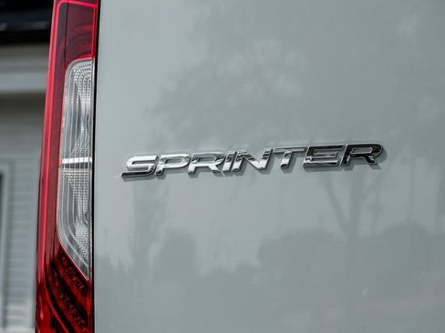 New 2025 Mercedes-Benz Sprinter 2500 image 9