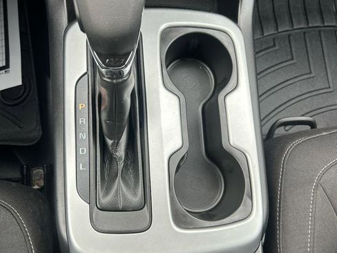 Used 2022 Chevrolet Colorado LT w/ Fleet Safety Package RWD image 19