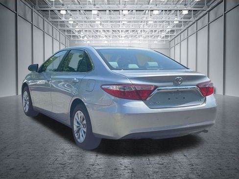 Used 2017 Toyota Camry LE FWD image 10