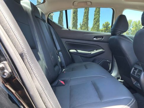 Used 2023 Nissan Altima 2.5 SL FWD image 19