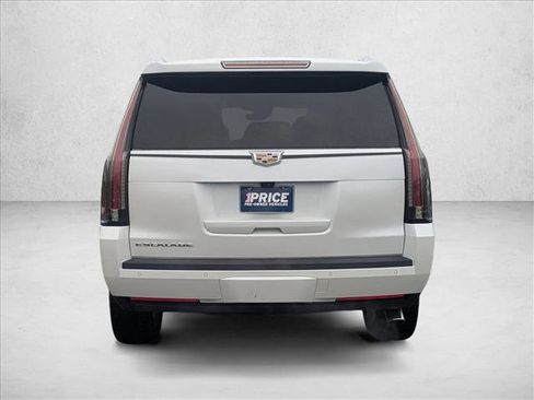 Used 2018 Cadillac Escalade Platinum image 7