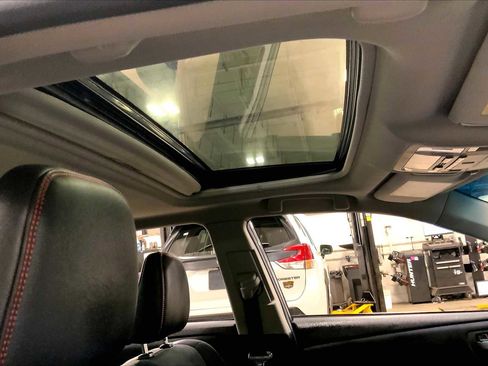 Used 2015 Toyota Camry XSE w/ Moonroof Package image 14