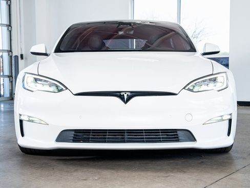 Used 2022 Tesla Model S image 3